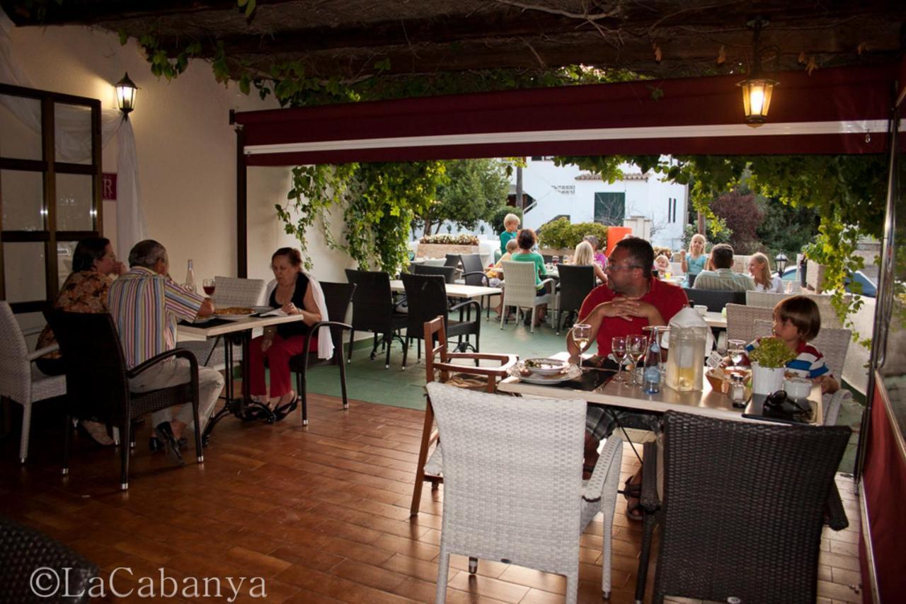 Apartamentos La Cabana Canyamel  Bilik gambar